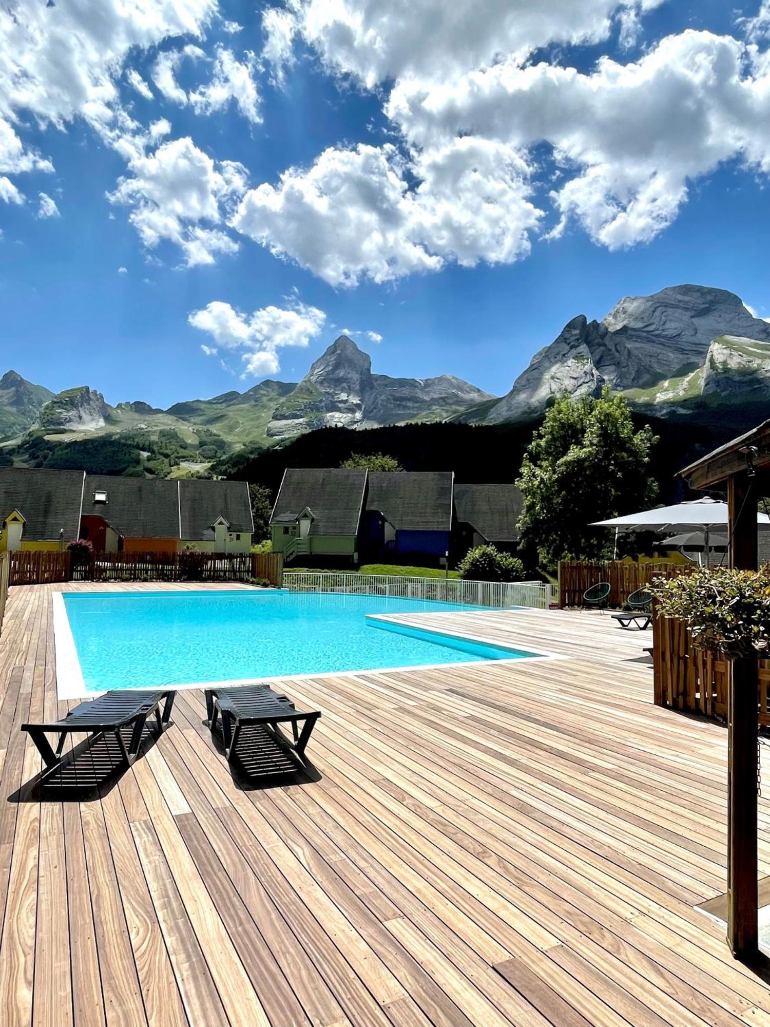 Iskoe Chalets-Hoetel, Col D'Aubisque Gourette Exterior foto